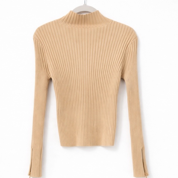 Dolce & Fabuloso Sweaters - 90s Tan Silk Blend Ribbed Mock Sweater Rhinestone zipper Women’s M Y2K Old Money